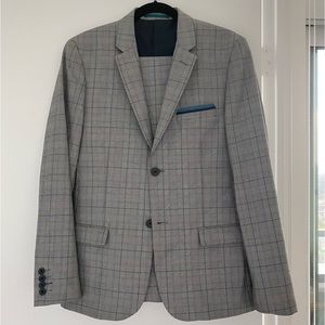 RW&Co Suit